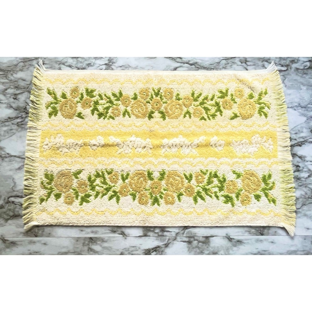 Vtg 70's Cannon Royal Family Floral Hand Towel Green‎ Yellow White Fringe Cotton